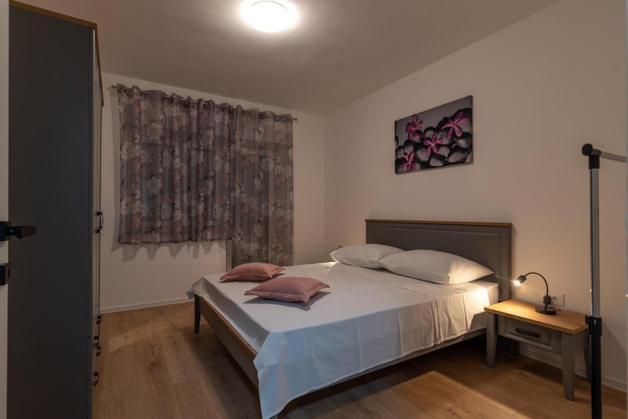 Apartman Galeb Trogir Exterior photo