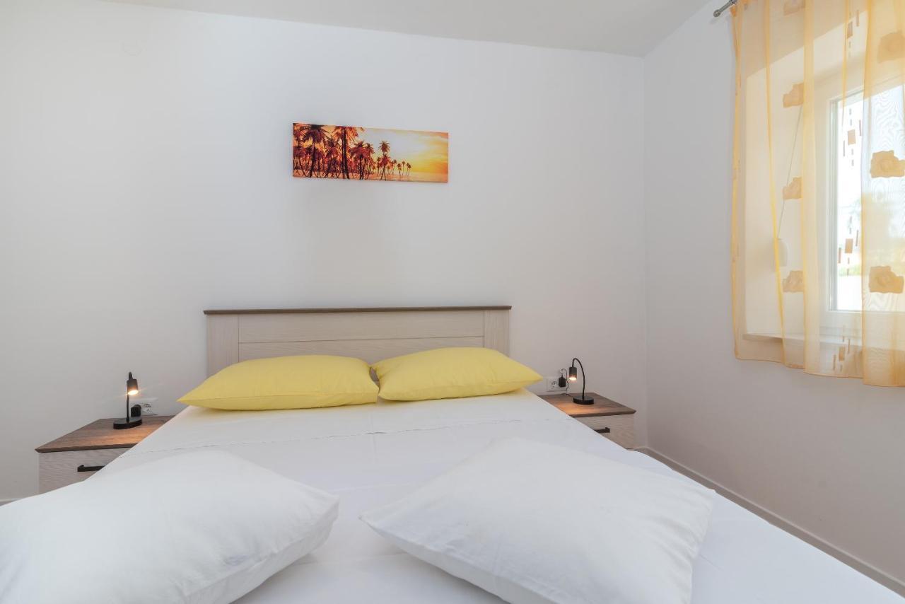 Apartman Galeb Trogir Exterior photo